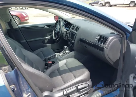 2017 Volkswagen Jetta 1.8T Sel/1.8T Sel Premium из США, поврежденный, VIN 3VWL17AJXHM304792